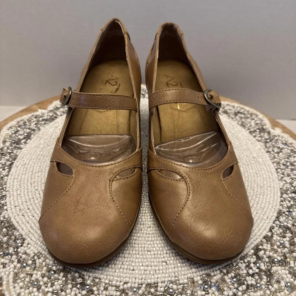 Women’s A2 Heelrest Aerosoles Size 7.5 Tan